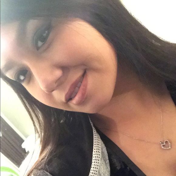 Meet your Posher, Lizbeth - Picture 1 of 1